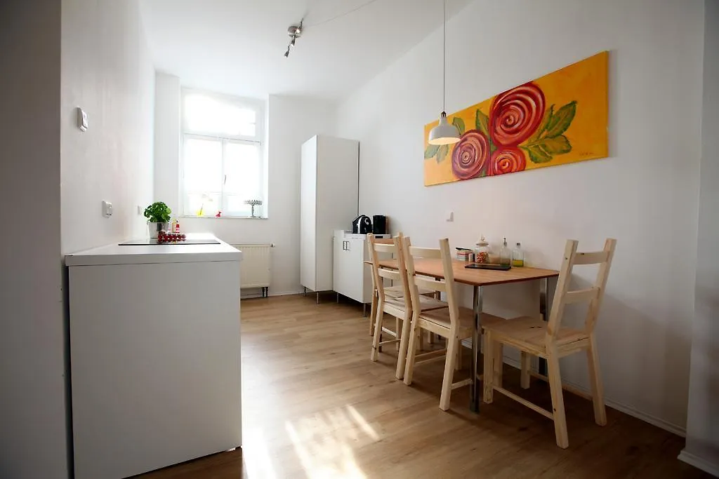 Ferienwohnung Apart-Coli Кёльн Апартаменты